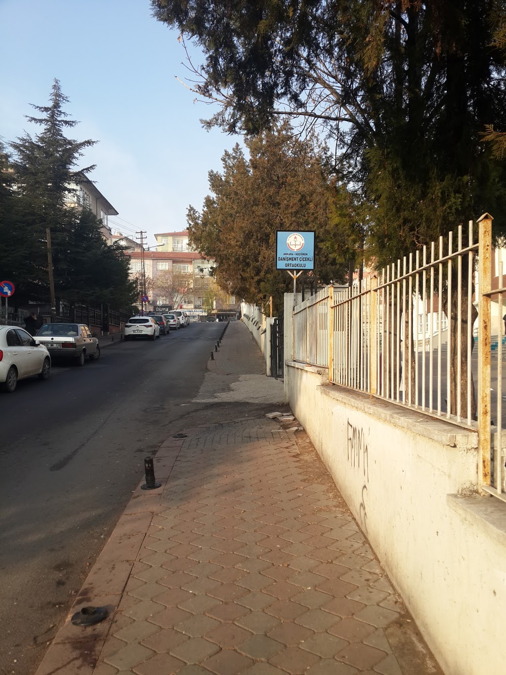 Balıkesir İvrindi Çiçekli İlkokulu Fotoğrafları 4