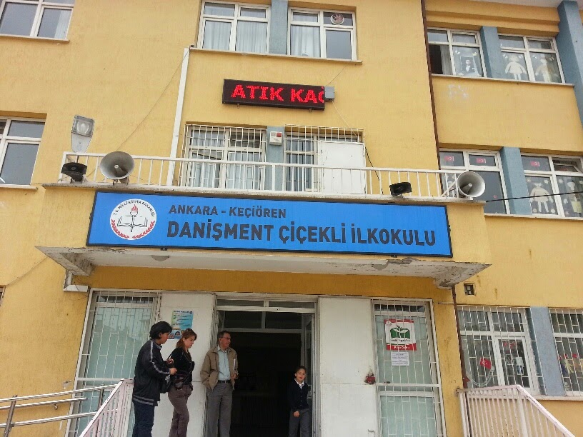 Balıkesir İvrindi Çiçekli İlkokulu Fotoğrafları 1