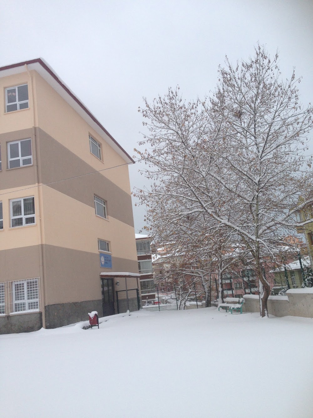 Halit Fahri Ozansoy Ortaokulu Fotoğrafları 4