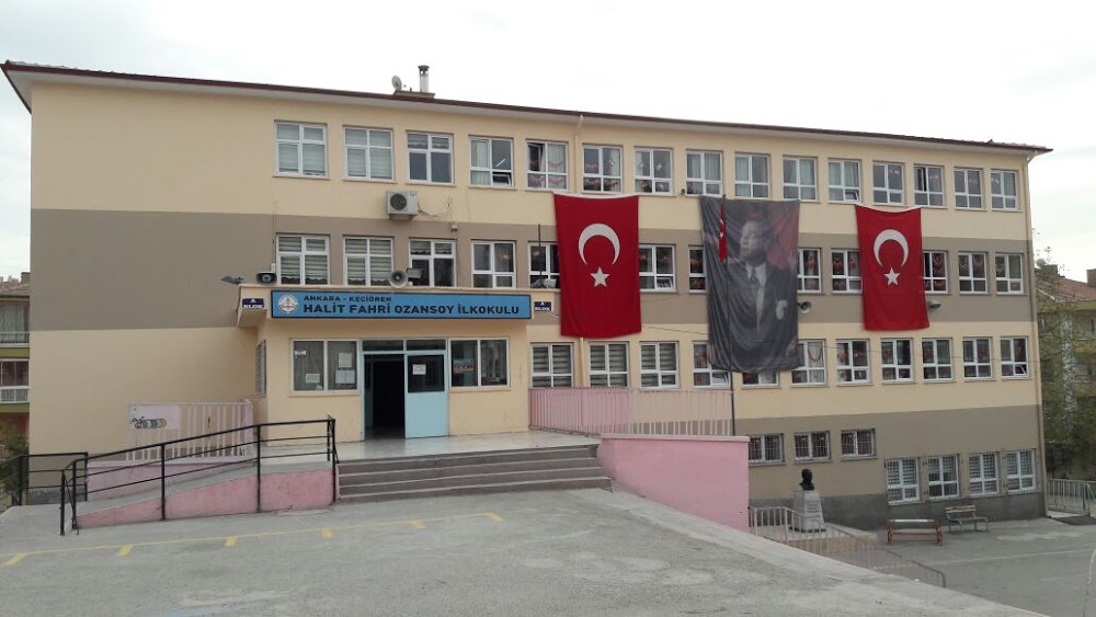 Halit Fahri Ozansoy Ortaokulu Fotoğrafları 1