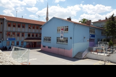 Kuyubaşı Ortaokulu fotoğraf 1