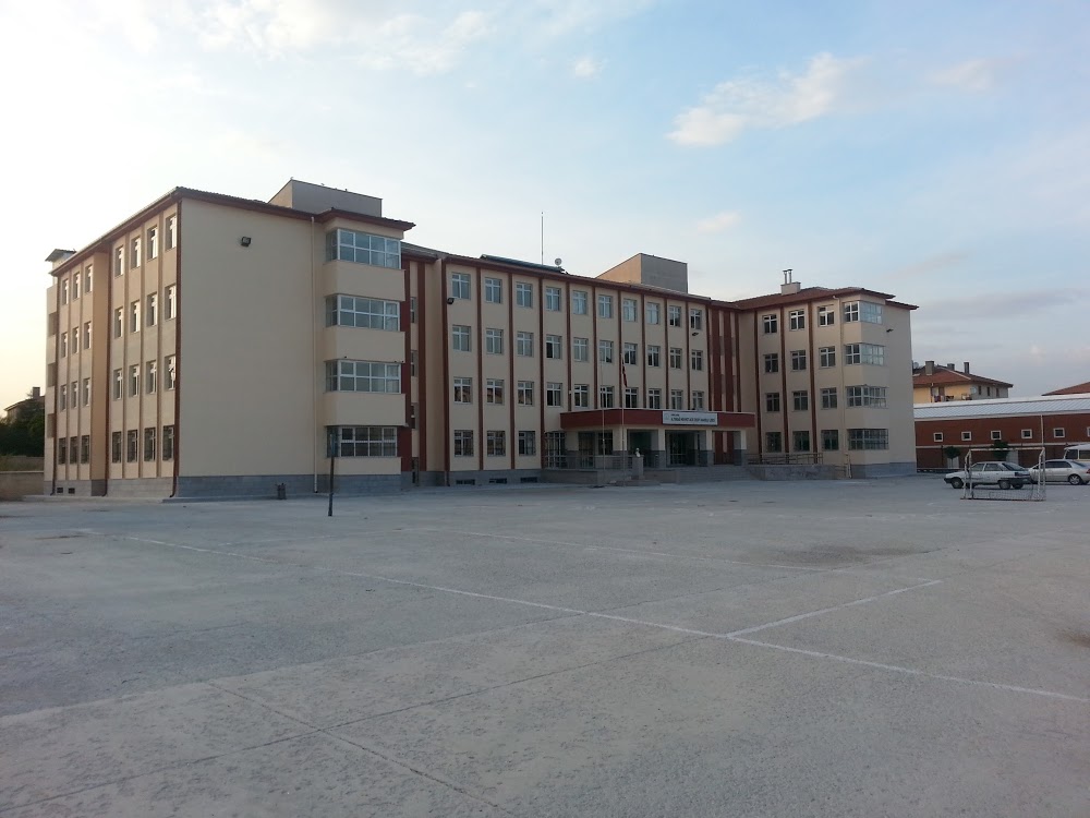 Gölbaşı Mehmet Akif Ersoy Anadolu İmam Hatip Lisesi Fotoğrafları 3