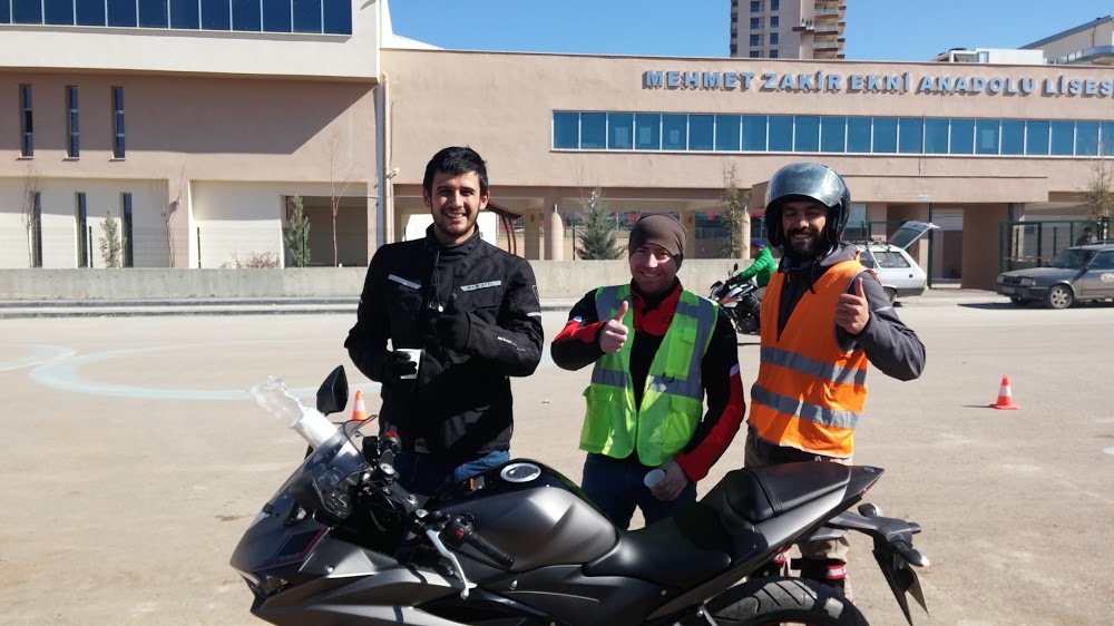 Mehmet Zakir Ekni Anadolu Lisesi Fotoğrafları 1