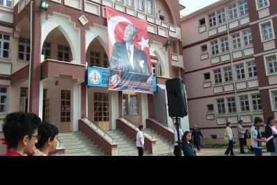 Şehit Öğretmen Dilay Turan Ortaokulu fotoğraf 1
