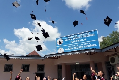 Alara Şevket Demirel Ortaokulu fotoğraf 1