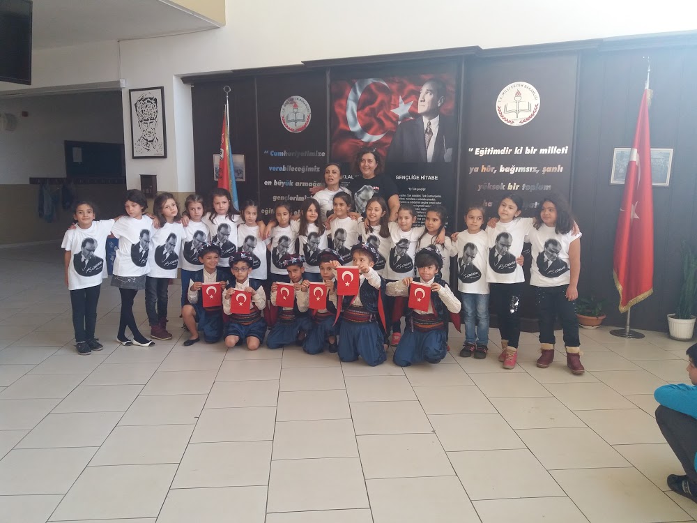 Hamit Özçelik İlkokulu Fotoğrafları 4