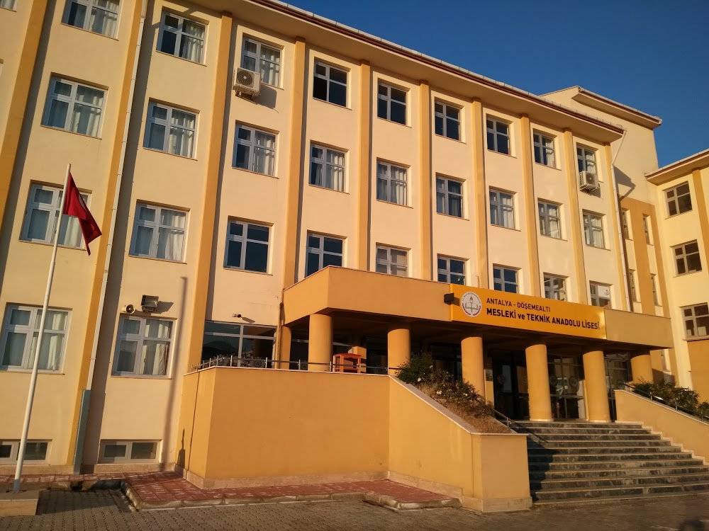 Döşemealtı Kız Anadolu İmam Hatip Lisesi Fotoğrafları 1