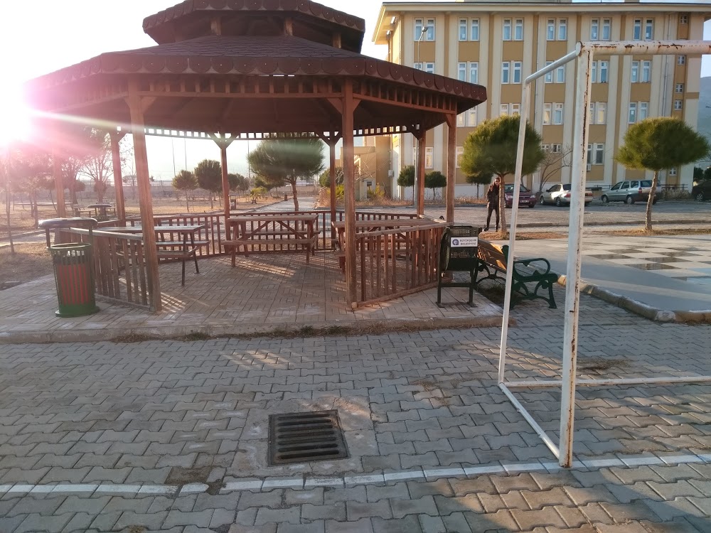 Döşemealtı Mesleki Ve Teknik Anadolu Lisesi Fotoğrafları 1