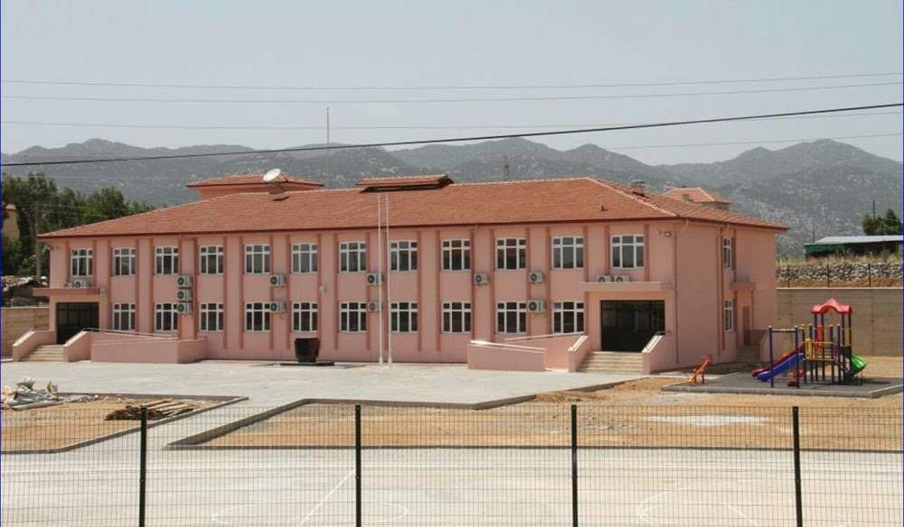 Döşemealtı Karataş İlkokulu Fotoğrafları 1