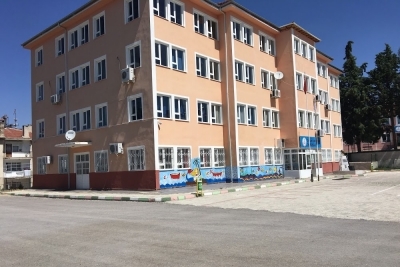 Osman Nuri Çınar Ortaokulu fotoğraf 1