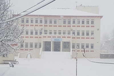 Elmalı Özdemir Ortaokulu fotoğraf 1