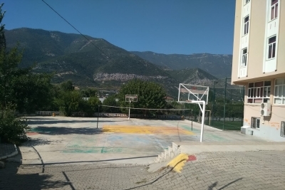Finike Şehit Ömer Halisdemir İmam Hatip Ortaokulu fotoğraf 5