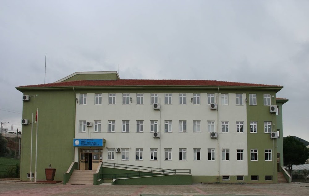 Ekmel Şehit Mesut Yılmaz İlkokulu Fotoğrafları 1