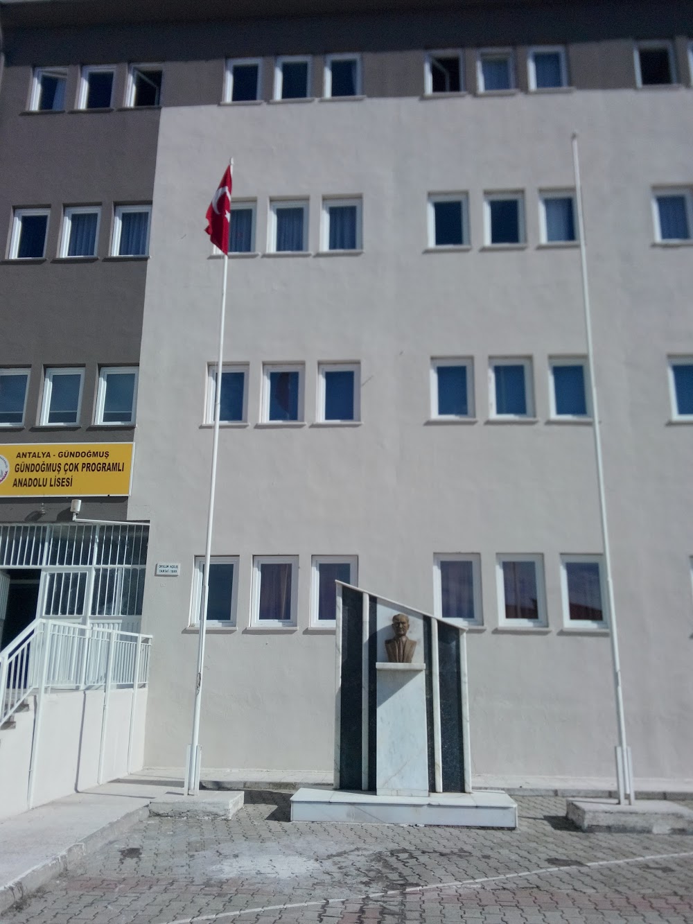 Gündoğmuş Anadolu Lisesi Fotoğrafları 1