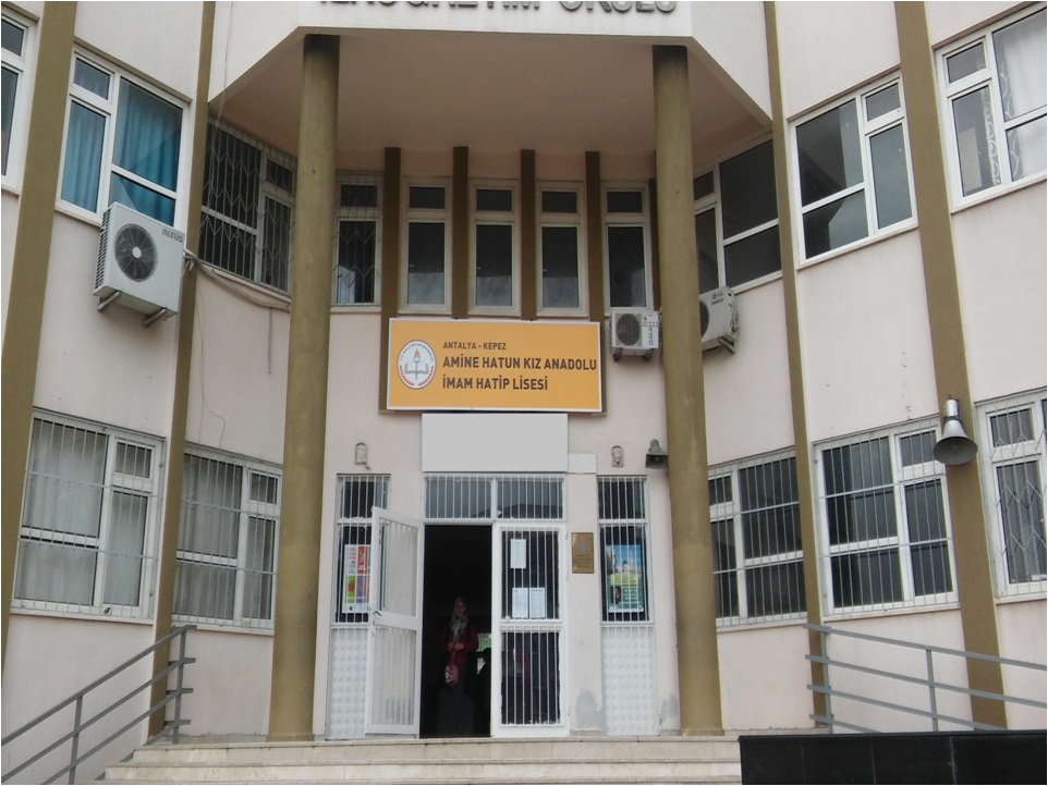 Amine Hatun Kız Anadolu İmam Hatip Lisesi Fotoğrafları 1