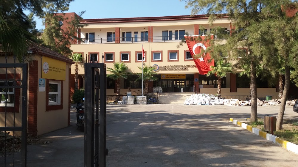 Antalya Ticaret Ve Sanayi Odası Güzel Sanatlar Lisesi Fotoğrafları 3