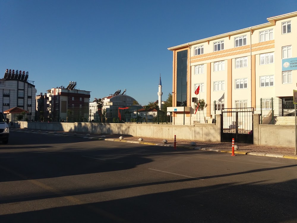 Fikret Haluk Saraçoğlu İlkokulu Fotoğrafları 1