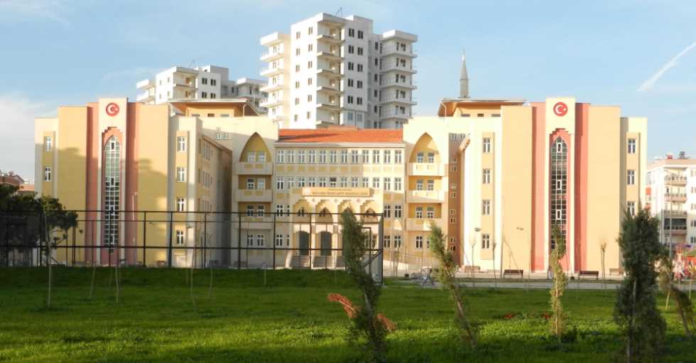 Finike Cengiz Topel İmam Hatip Ortaokulu Fotoğrafları 6