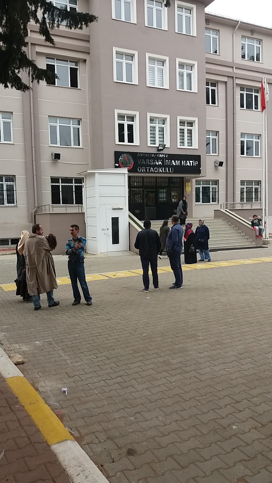 Türkler İmam Hatip Ortaokulu Fotoğrafları 8