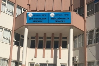 Altınova Esen İmam Hatip Ortaokulu fotoğraf 7