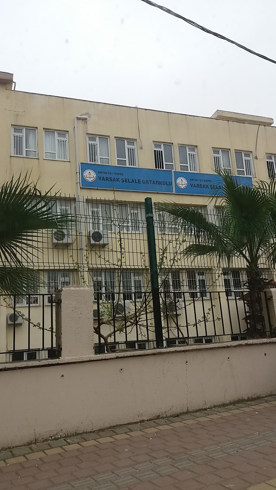 Varsak Şelale Ortaokulu Fotoğrafları 1