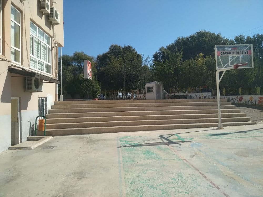 Alanya Şehit Ömer Halisdemir Ortaokulu Fotoğrafları 1