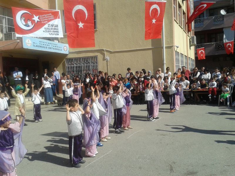 Dr.ilhami Tankut İlkokulu Fotoğrafları 1