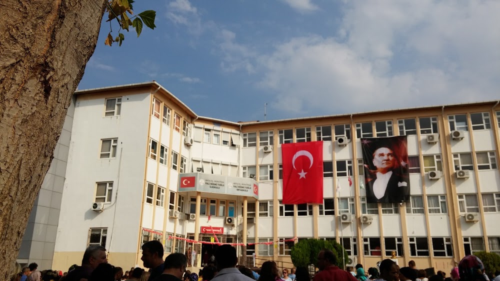 Vali Hüsnü Tuğlu Ortaokulu Fotoğrafları 2