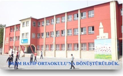 Arnavutköy Cumhuriyet Ortaokulu kampüs fotoğrafı