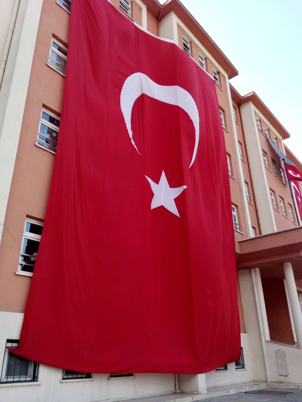 Şehit Erol İnce İmam Hatip Ortaokulu Fotoğrafları 2