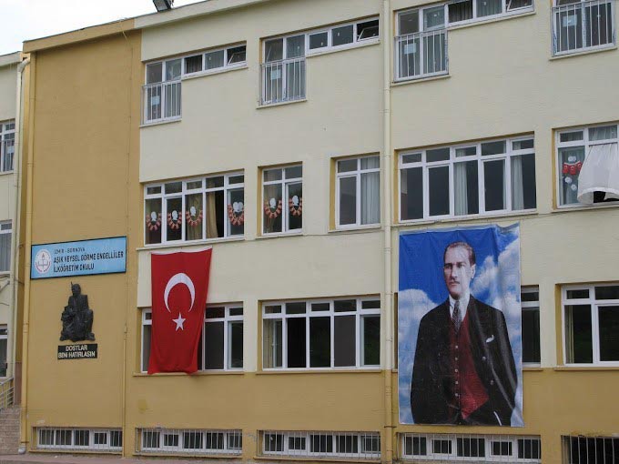 Aşık Veysel Görme Engelliler Ortaokulu kampüs fotoğrafı