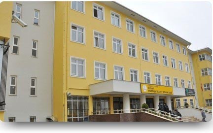 Ataşehir Rotary Çok Programlı Lisesi kampüs fotoğrafı
