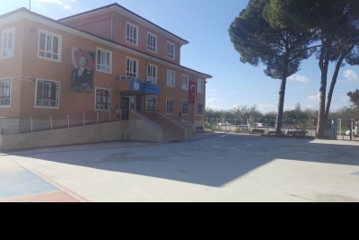 Nazmi Topçuoğlu İlkokulu fotoğraf 1