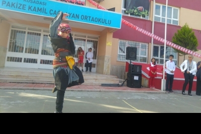 Pakize Kamil Çağlayan Ortaokulu fotoğraf 1