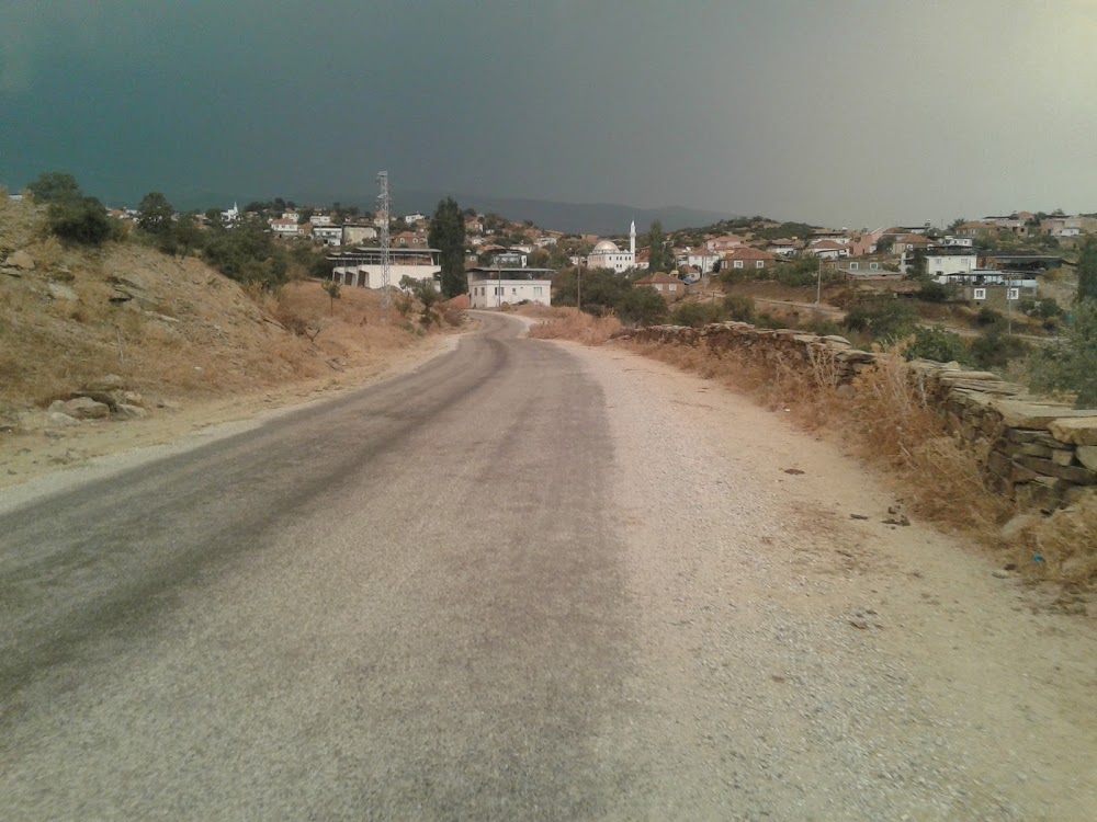 Yenipazar Karacaören Ortaokulu Fotoğrafları 3