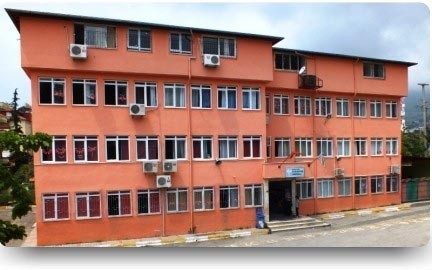 Ayşen-Cengiz Urfalıoğlu Ortaokulu kampüs fotoğrafı