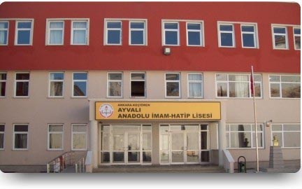 Ayvalı Anadolu İmam Hatip Lisesi kampüs fotoğrafı
