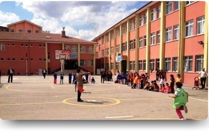 Azmi Ertuğrul İlkokulu kampüs fotoğrafı