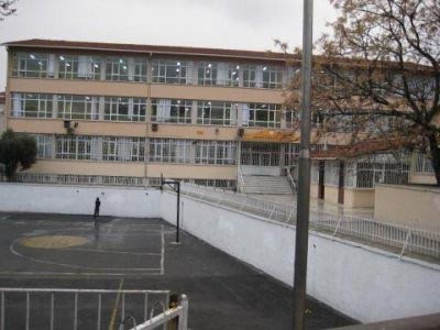 Bahçelievler Cumhuriyet Anadolu Lisesi kampüs fotoğrafı