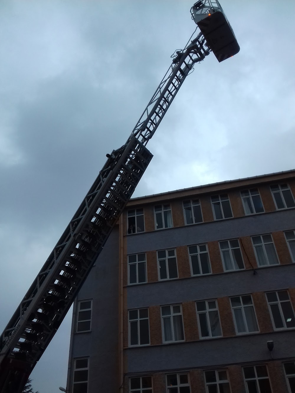 Balıkesir Cumhuriyet Anadolu Lisesi Fotoğrafları 1