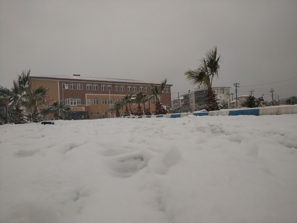 Ayvalık Rahim Usta Anadolu Lisesi Fotoğrafları 4