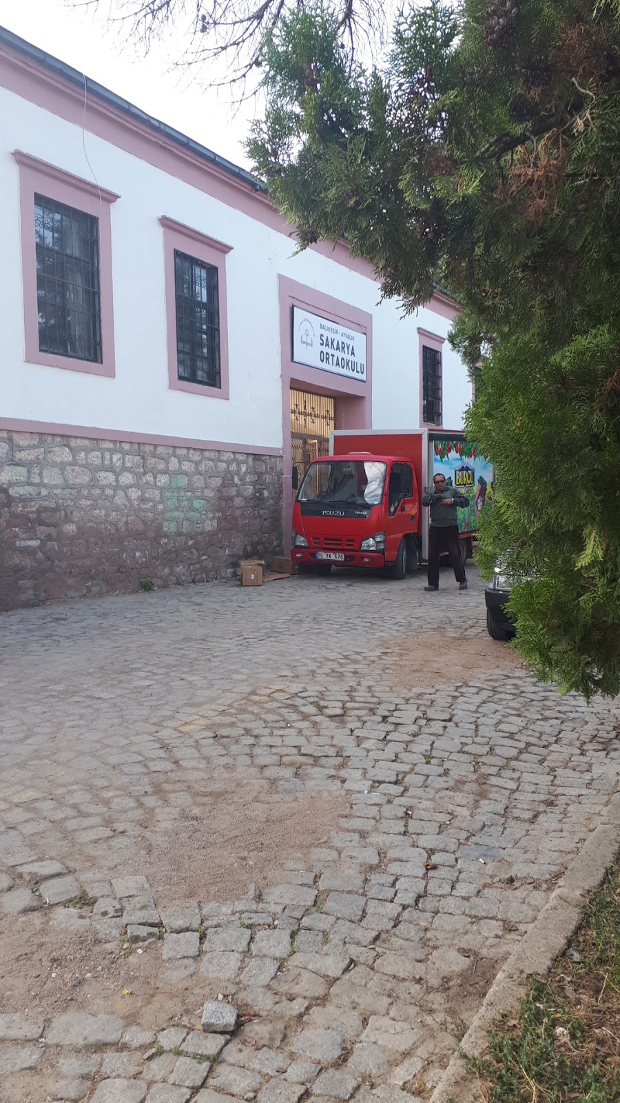 Ayvalık Sakarya Ortaokulu Fotoğrafları 7