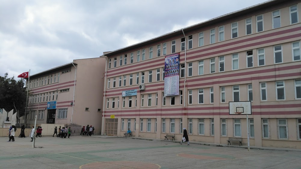 Balıkesir Karesi Ortaokulu Fotoğrafları 3