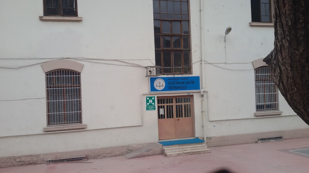 Ayvalık Gazi Ortaokulu Fotoğrafları 2