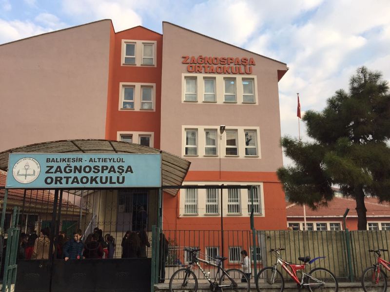 Balıkesir Fatih Ortaokulu Fotoğrafları 1