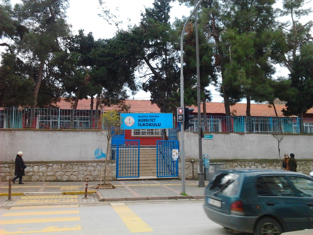 Bandırma Hürriyet İlkokulu Fotoğrafları 1
