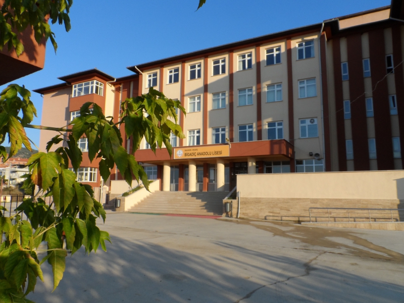 Bigadiç Anadolu Lisesi Fotoğrafları 1