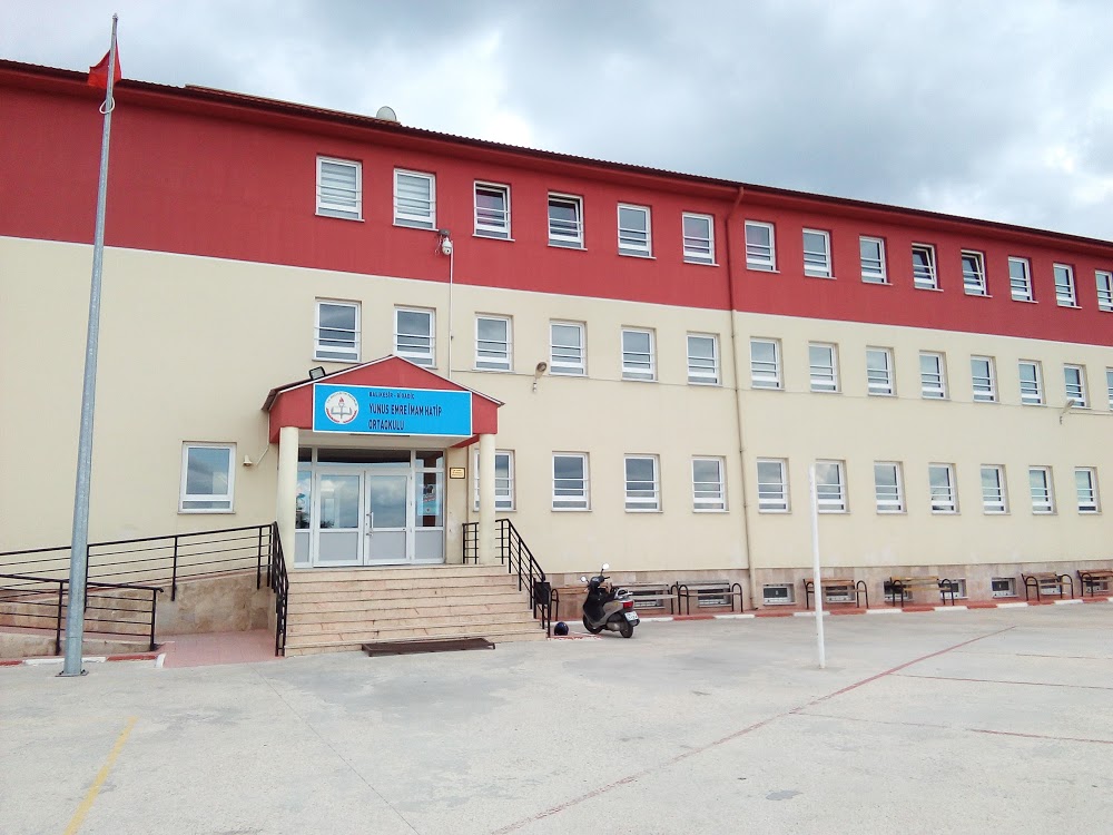 Bigadiç Yunus Emre İmam Hatip Ortaokulu Fotoğrafları 1