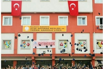 Burhaniye Kemer Mesleki Ve Teknik Anadolu Lisesi fotoğraf 3