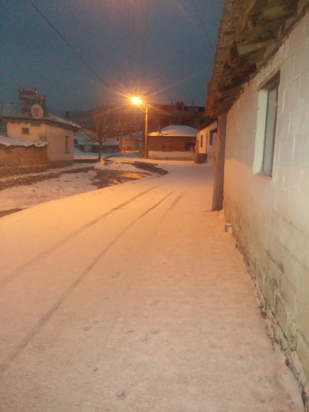 Börezli İlkokulu Fotoğrafları 1